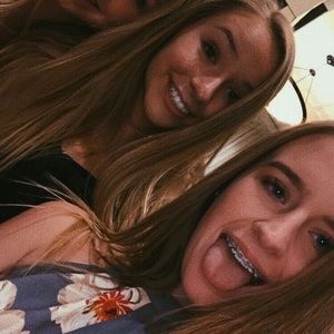 Meet your Posher, Ella